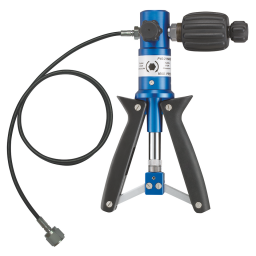 P60 PRESSURE TEST PUMP C/W HOSE